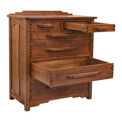 San Marino Chest